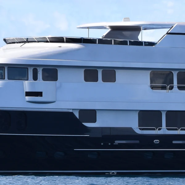 Poynting 5-in-1 RV & Marine Roof Antenna - Image 5