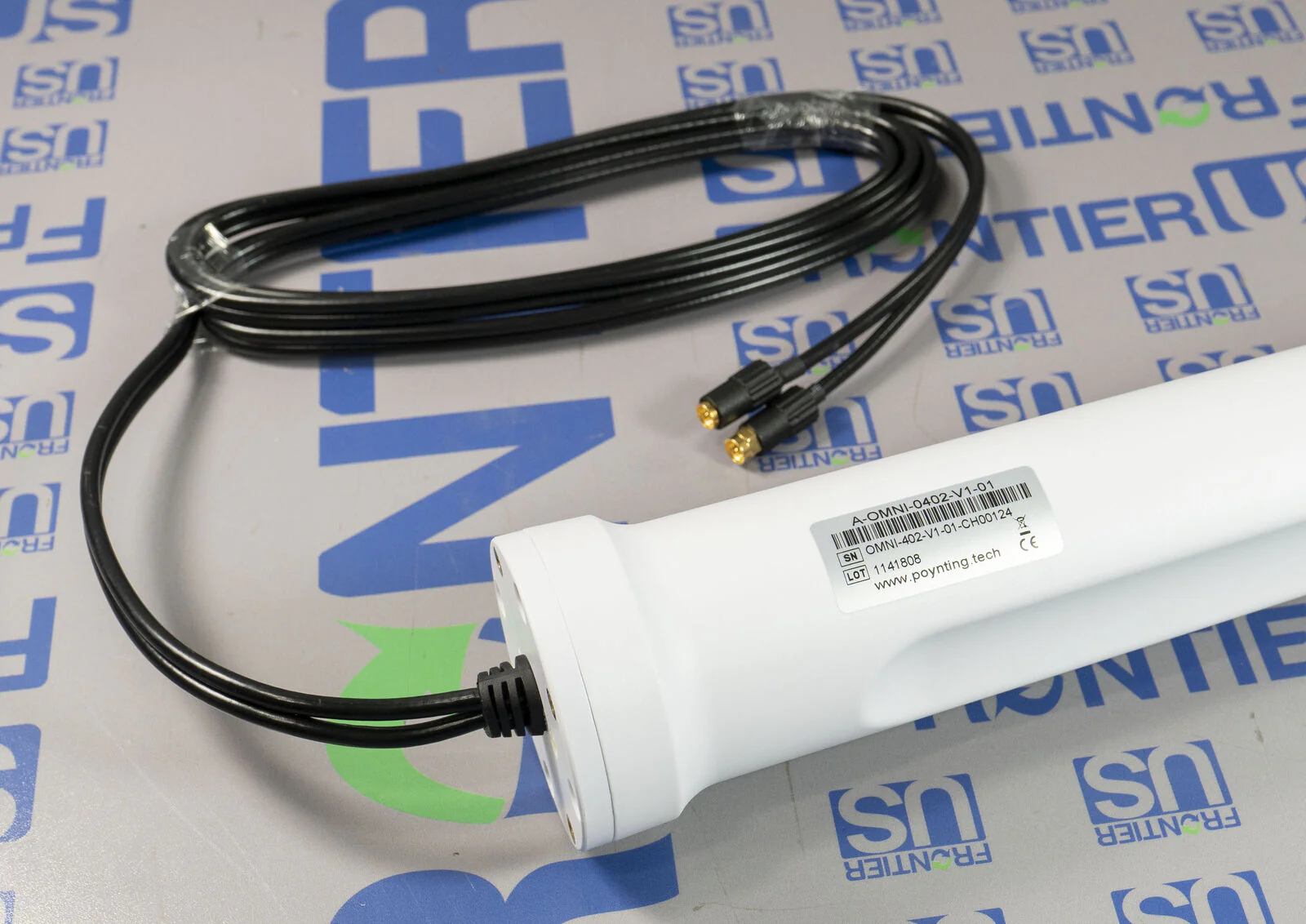 Poynting OMNI-402 Marine Antenna - Image 8